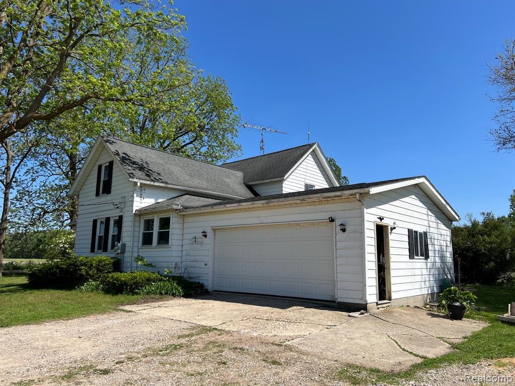 House in Attica, Michigan, United States 3 - 18309221