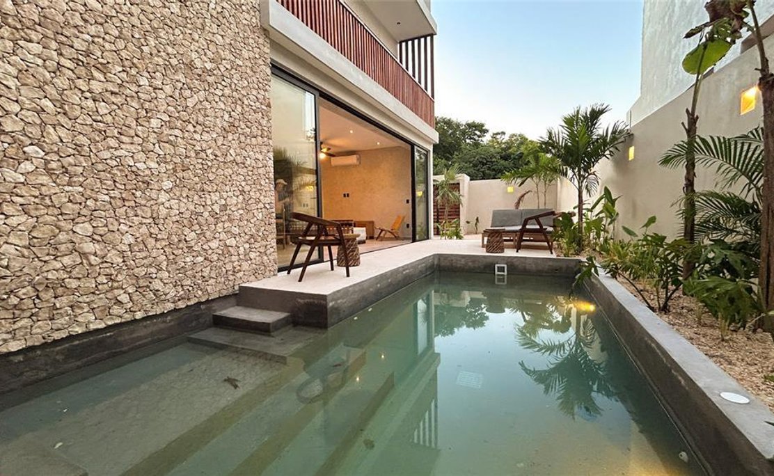 4 bedrooms villa with 2 pools in tulum fully furnished 1