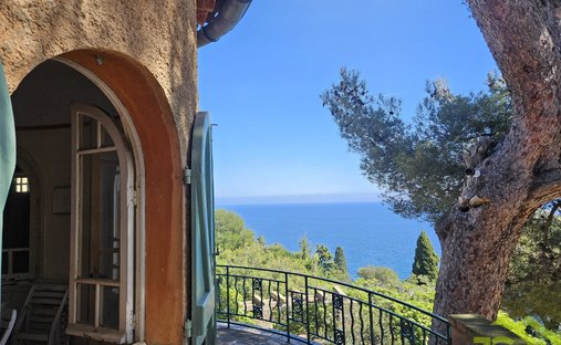 Villa in Le Lavandou, Provence-Alpes-Côte d'Azur, France 1