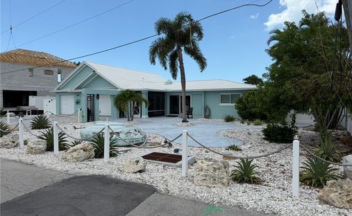 House in Fort Myers Beach, Florida, United States 1