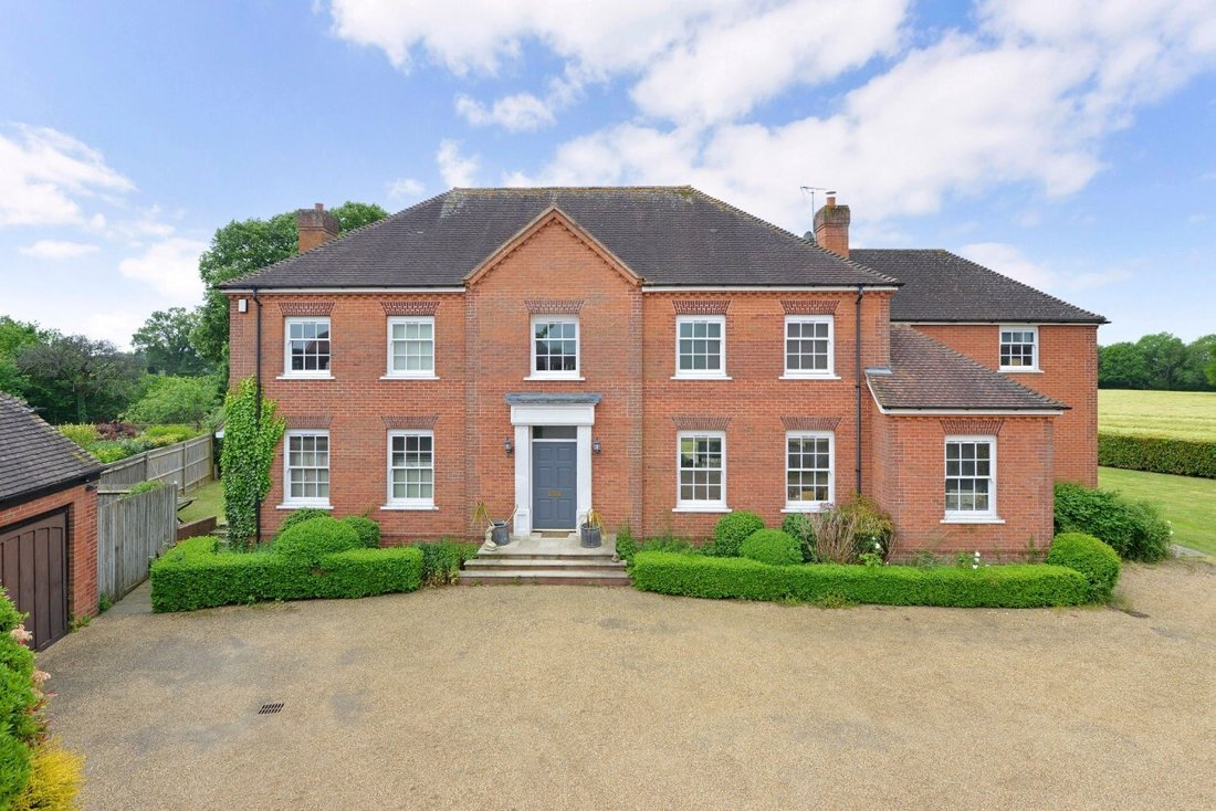 Country House in Loxwood, England 1 - 18422137