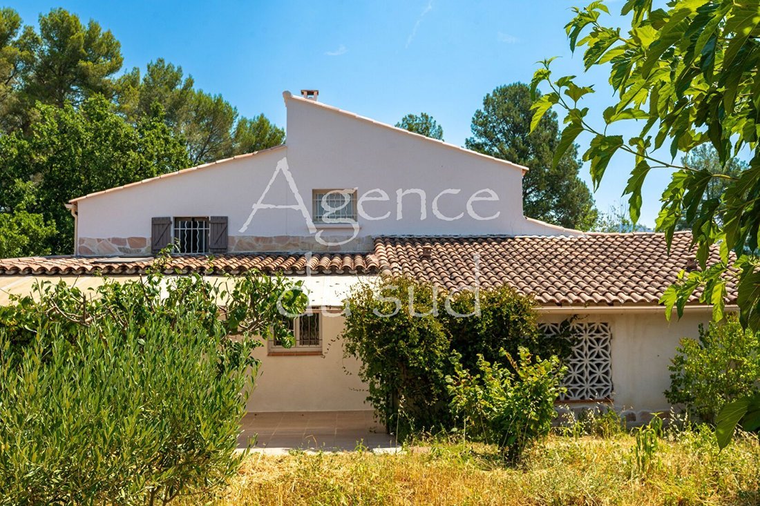 House in Trets, Provence-Alpes-Côte d'Azur, France 1 - 18423124