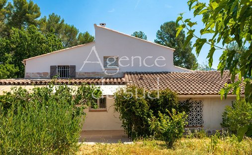 House in Trets, Provence-Alpes-Côte d'Azur, France 1