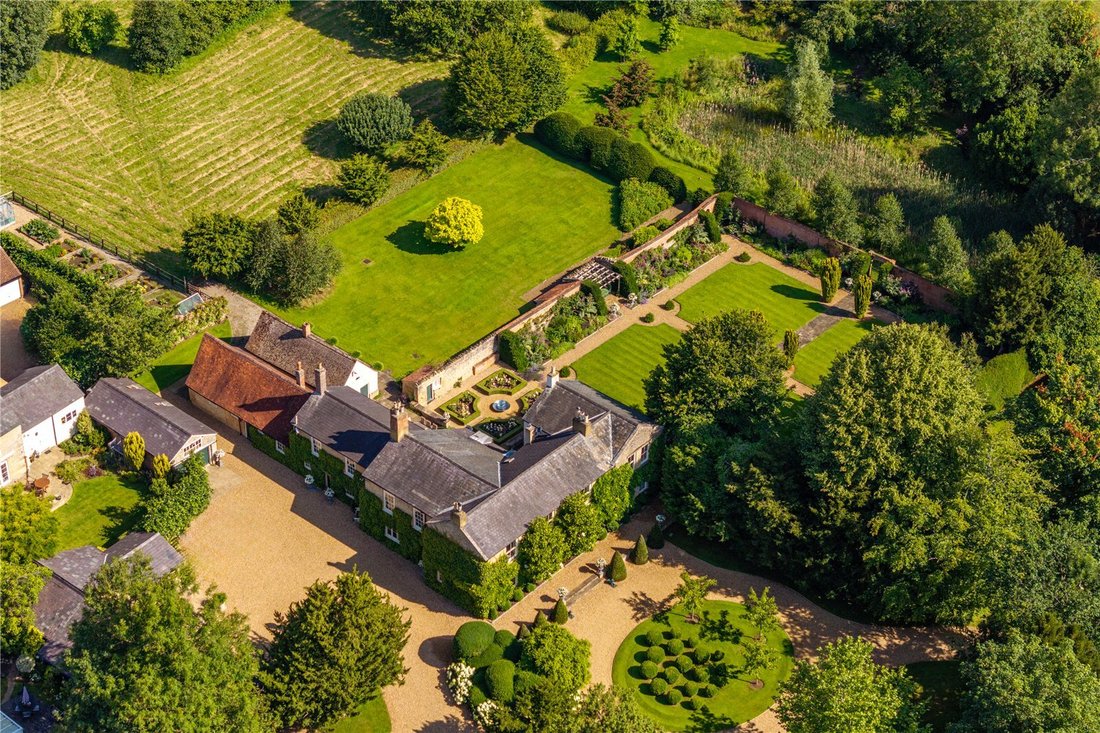 House in Sharnbrook, Bedfordshire, England 1 - 18421209