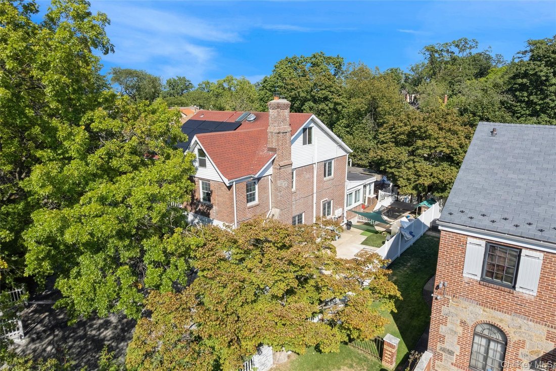House in New York, New York, United States 2 - 18423439