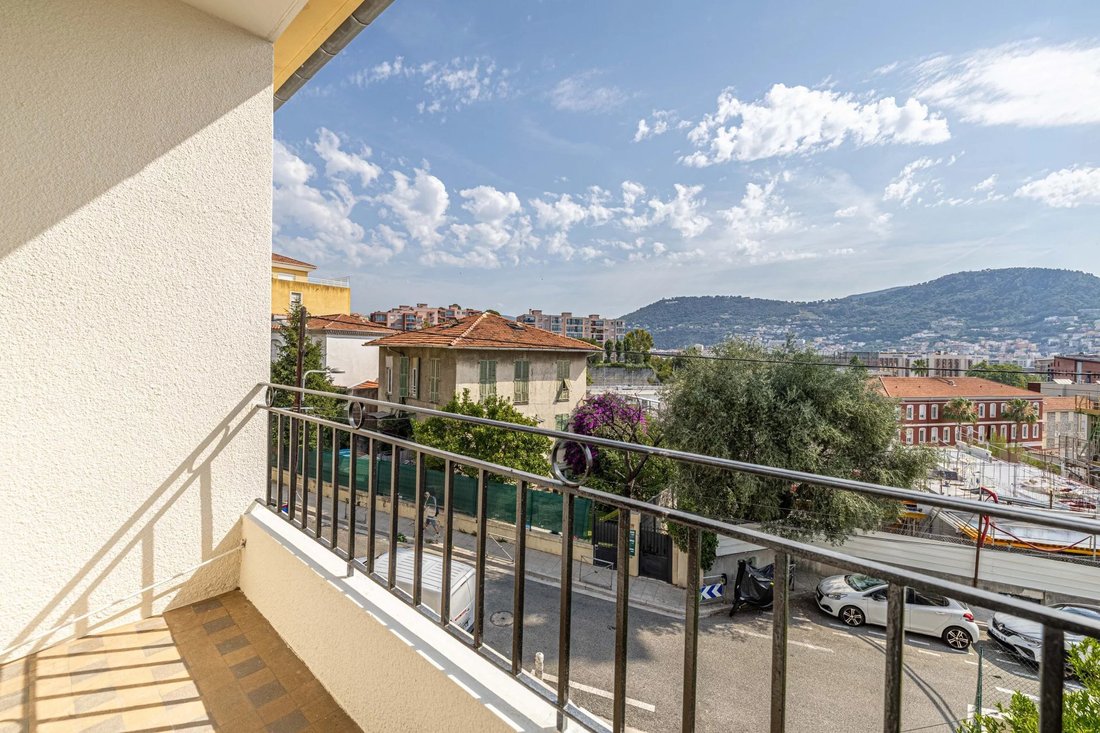 Apartment in Cimiez, Nice, France 1 - 18421228