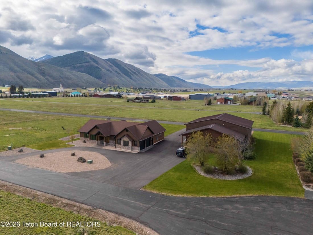 House in Afton, Wyoming, United States 2 - 18422659