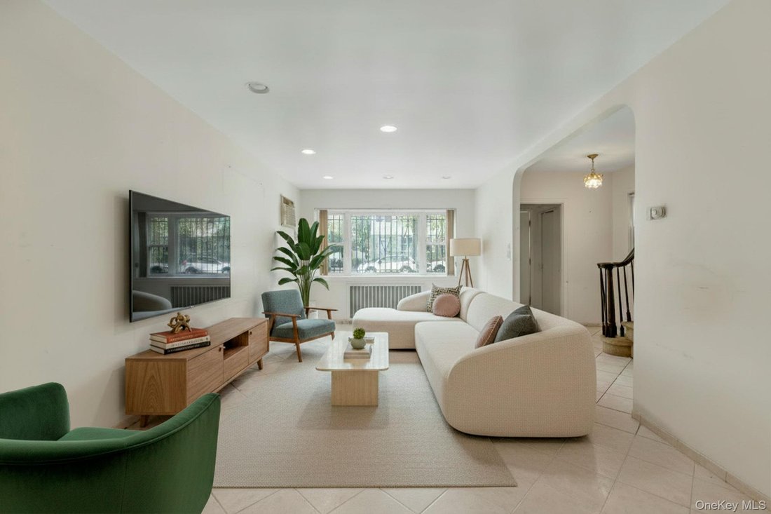 House in New York, New York, United States 3 - 18423955