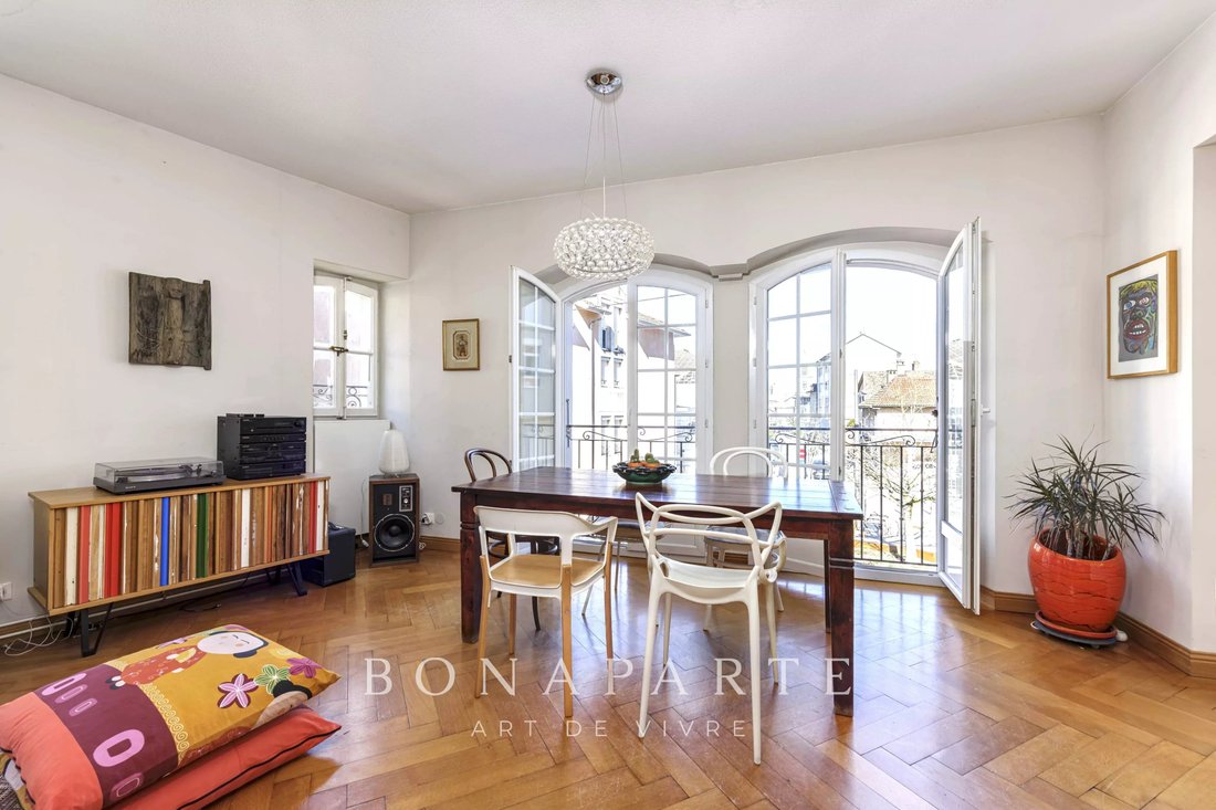 House in Divonne-les-Bains, Auvergne-Rhône-Alpes, France 4 - 18337511