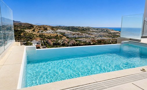 Penthouse in La Cala de Mijas, Mijas, Spain 1
