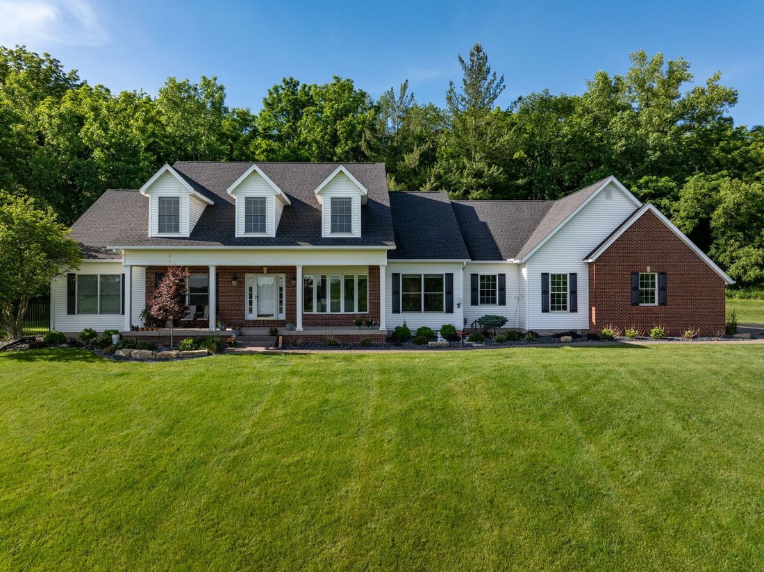 House in Coal Valley, Illinois, United States 5 - 18423335