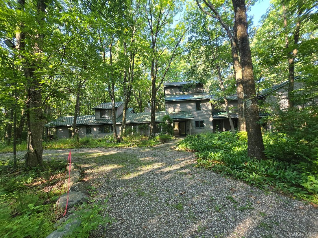 House in Monroe, New York, United States 3 - 18395600