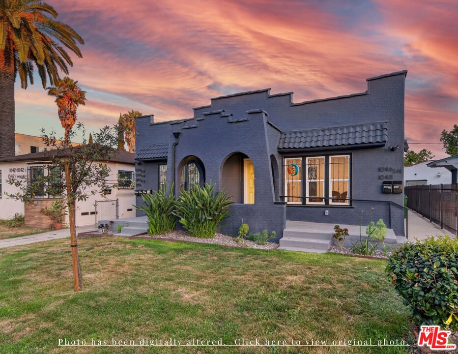 Los Angeles, California, United States 1 - 18423418