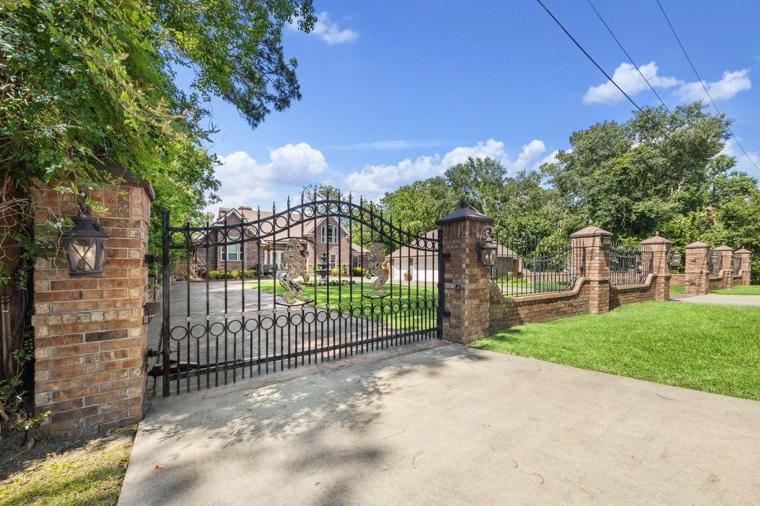 House in Dickinson, Texas, United States 3 - 18331232