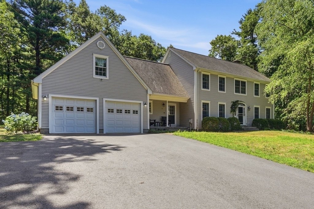 House in North Attleborough, Massachusetts, United States 1 - 18422566