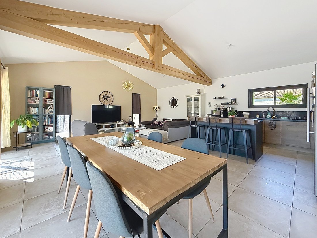 Villa in Zone Rurale Nord, Carpentras, France 4 - 18423131