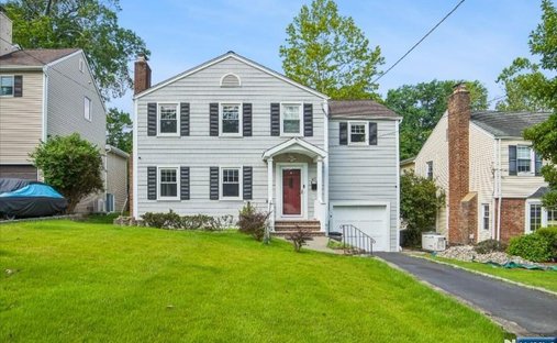 House in Livingston, New Jersey, United States 1