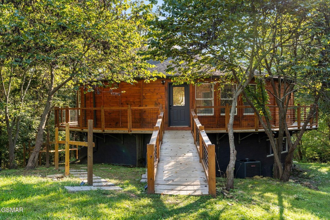 House in Sevierville, Tennessee, United States 1 - 18422505