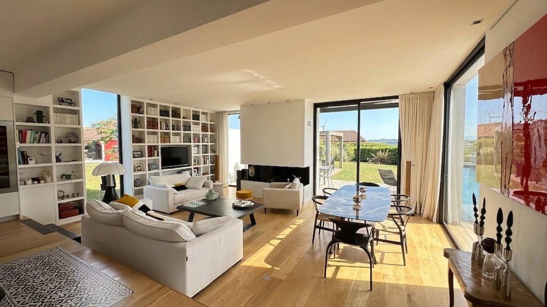 Villa in Arcangues, Nouvelle-Aquitaine, France 5 - 18424332