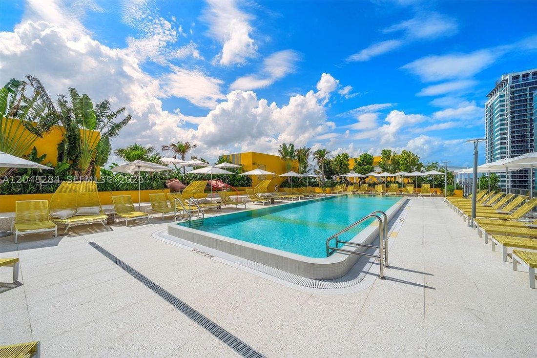 Condo in Miami, Florida, United States 1 - 18421995