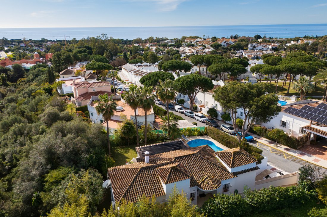 Villa à Nueva Andalucia, Marbella, Espagne 1 - 18422389