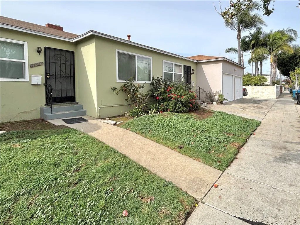 Hawthorne, California, United States 3 - 17224735
