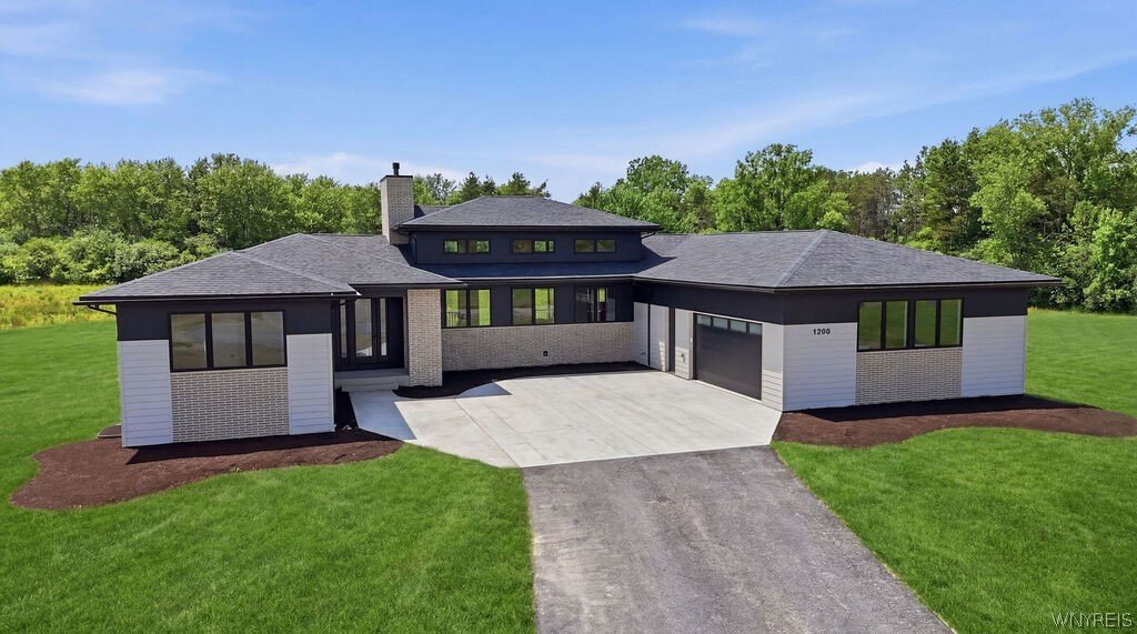 House in Elma, New York, United States 1 - 17464477