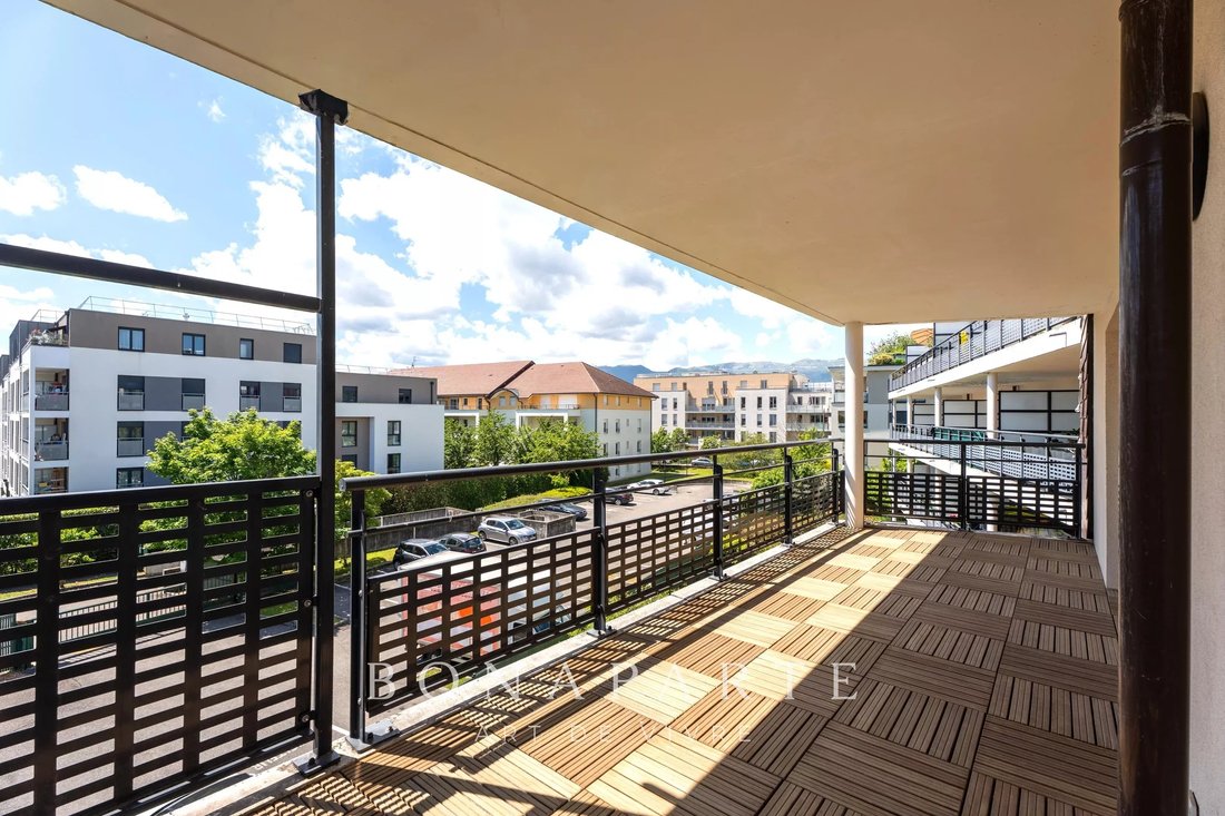 Apartment in Ferney-Voltaire, Auvergne-Rhône-Alpes, France 2 - 17982931