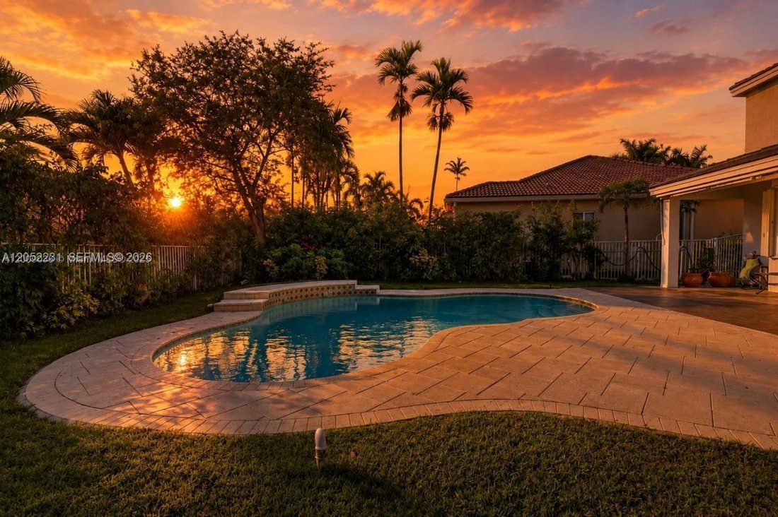 House in Weston, Florida, United States 3 - 18425015
