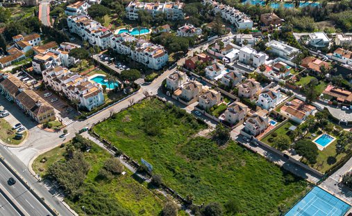 Terreno en Cancelada, Estepona, Andalucía 1