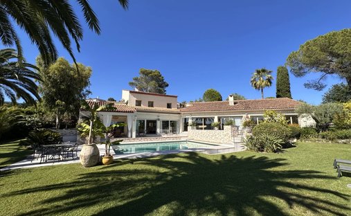 Villa in Quartiers Est les Salettes-Les Campons, La Colle-sur-Loup, France 1