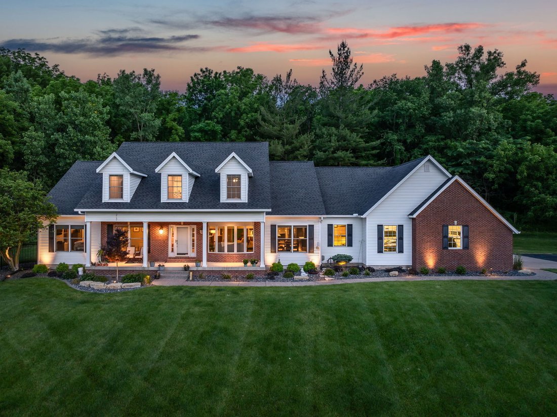 House in Coal Valley, Illinois, United States 1 - 18423335