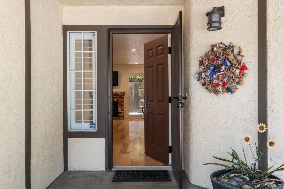 House in Modesto, California, United States 3 - 18421697