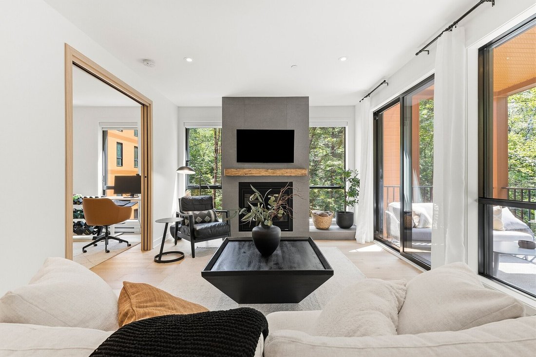 Condo in Mont-Tremblant, Quebec, Canada 4 - 18423919