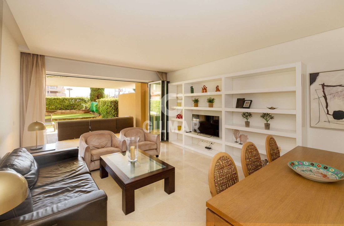 Apartment in Sotogrande, San Roque, Andalusia 4 - 18374246