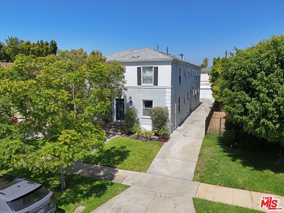 Los Angeles, California, United States 1 - 18423394