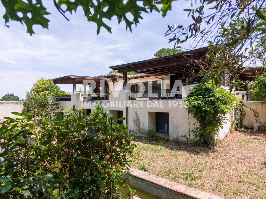 Villa in Sutri, Lazio, Italy 2 - 18424960