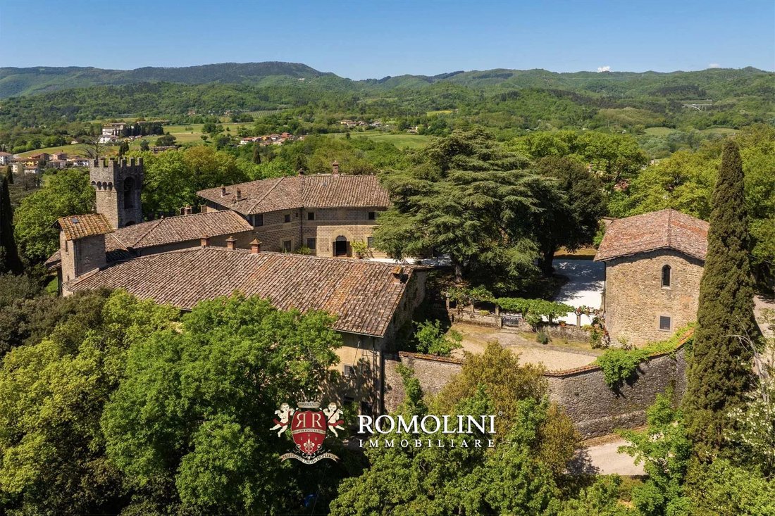 Schloss in Barberino di Mugello, Toskana, Italien 1 - 18421489