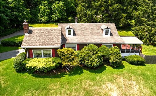 House in Lincoln, Rhode Island, United States 1