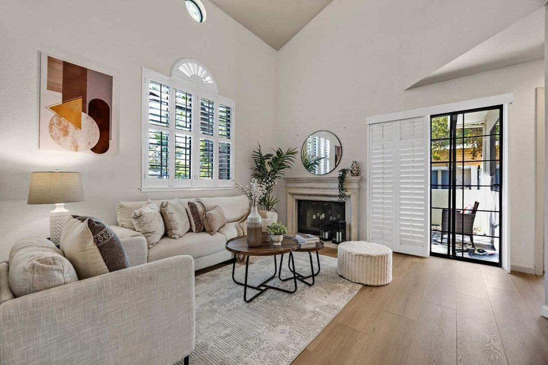 Condo in Newark, California, United States 4 - 18423203