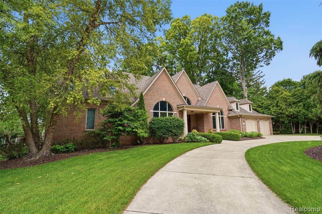 House in Orchard Lake Village, Michigan, United States 2 - 18379036