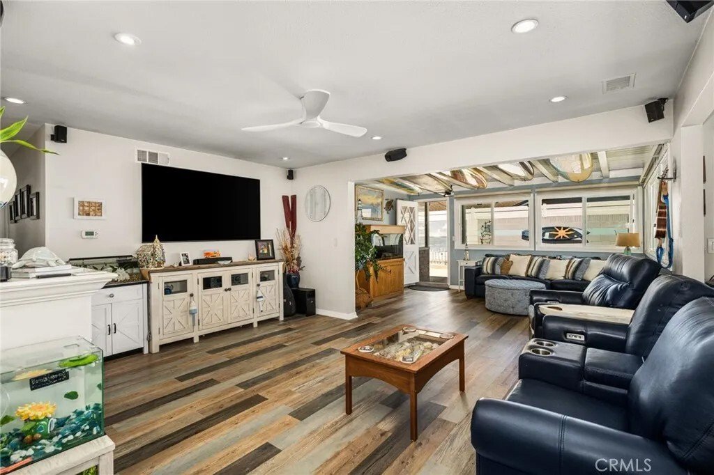 House in Huntington Beach, California, United States 5 - 18423508