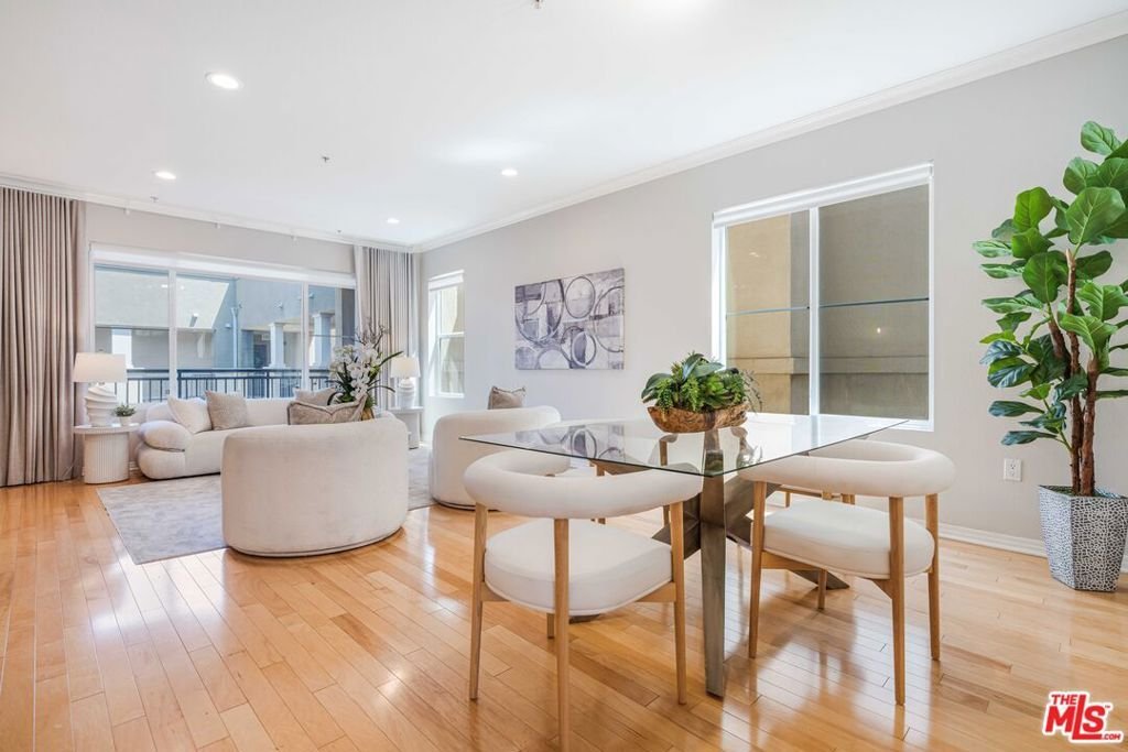 Condo in Los Angeles, California, United States 1 - 18423396
