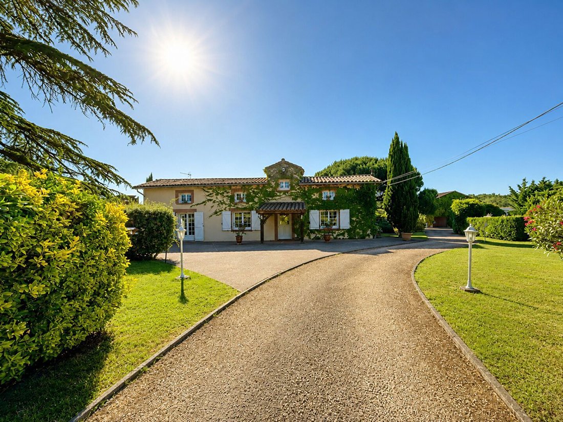 House in Bouloc, Occitania, France 3 - 18421004