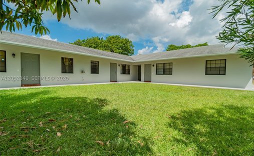 Oakland Park, Florida, United States 1