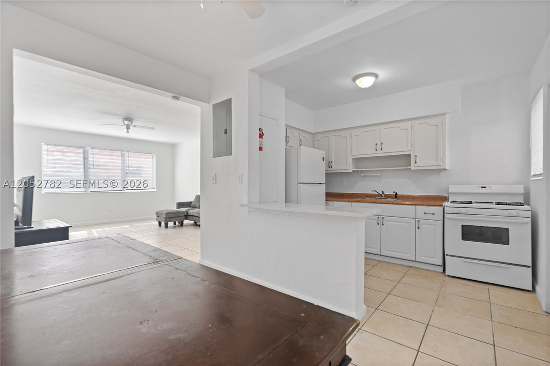 Miami Beach, Florida, United States 5 - 18423061