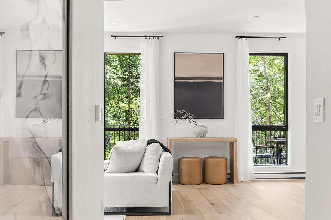 Condo in Mont-Tremblant, Quebec, Canada 2 - 18423919