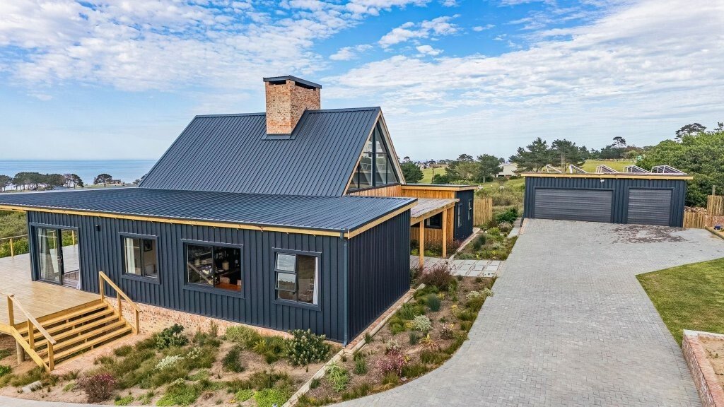 House in George, Western Cape, South Africa 2 - 18420680