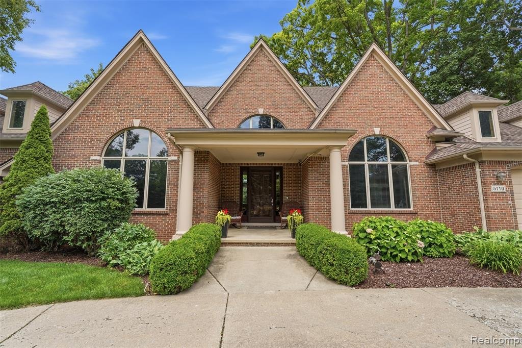 House in Orchard Lake Village, Michigan, United States 3 - 18379036