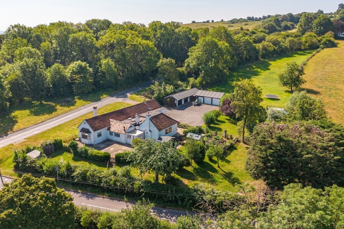 Bungalow in Brill, England 1 - 17484364
